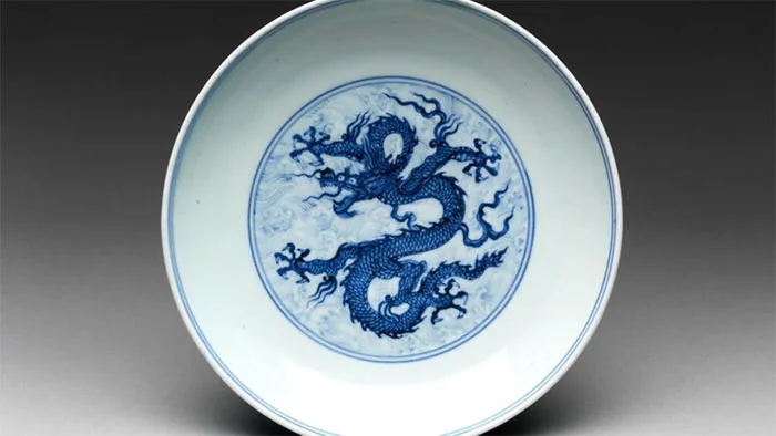 Chinese dragon motif painted on a decorative plate